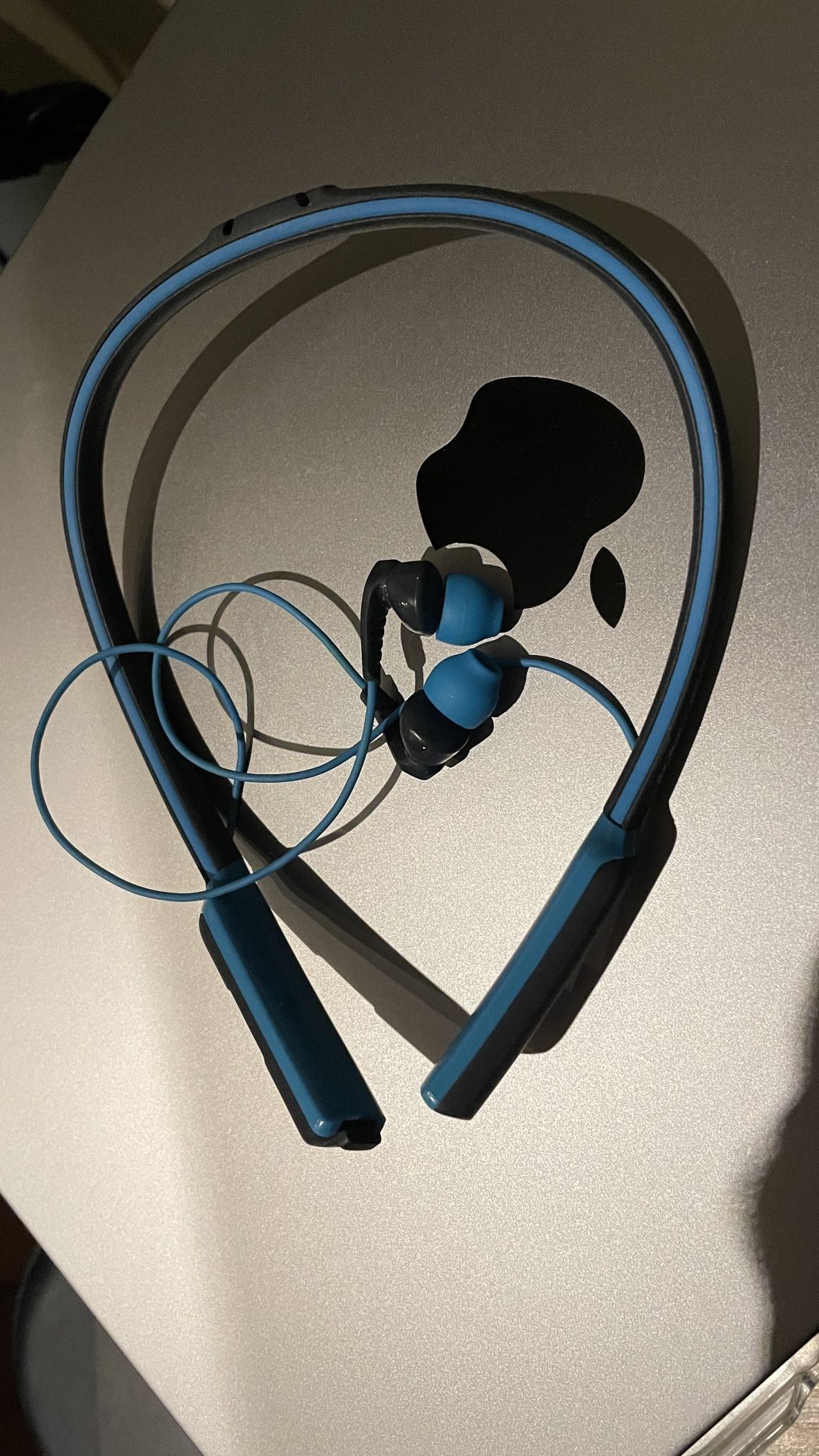 Wireless headset in excellent condition