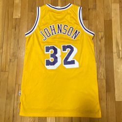 Lakers Magic Johnson Jersey Mens Small 