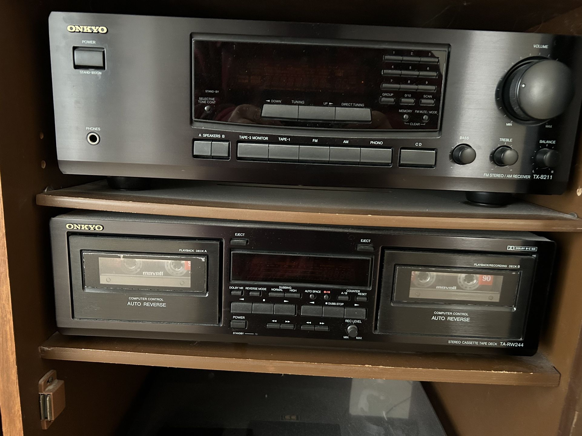Onkyo AM FM Receiver And Double Cassette Deck. 