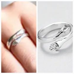Love Hug Ring 