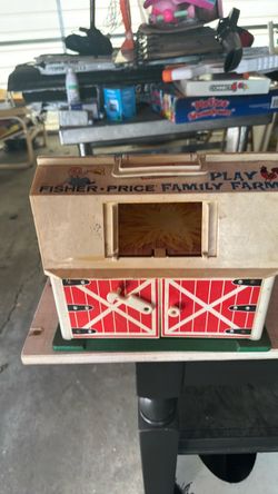 Fisher-Price Family Farm Playset