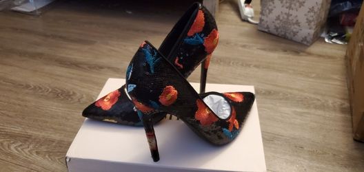 JUSTFAB black Multi Floral Pumps