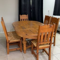 Dining  Table 