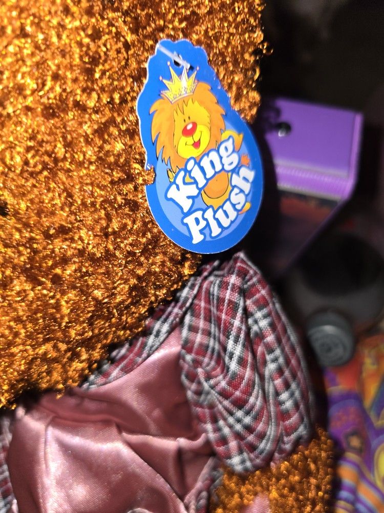 King Plush Girl Bear