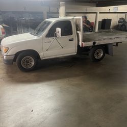 Toyota Tacoma Flatbed