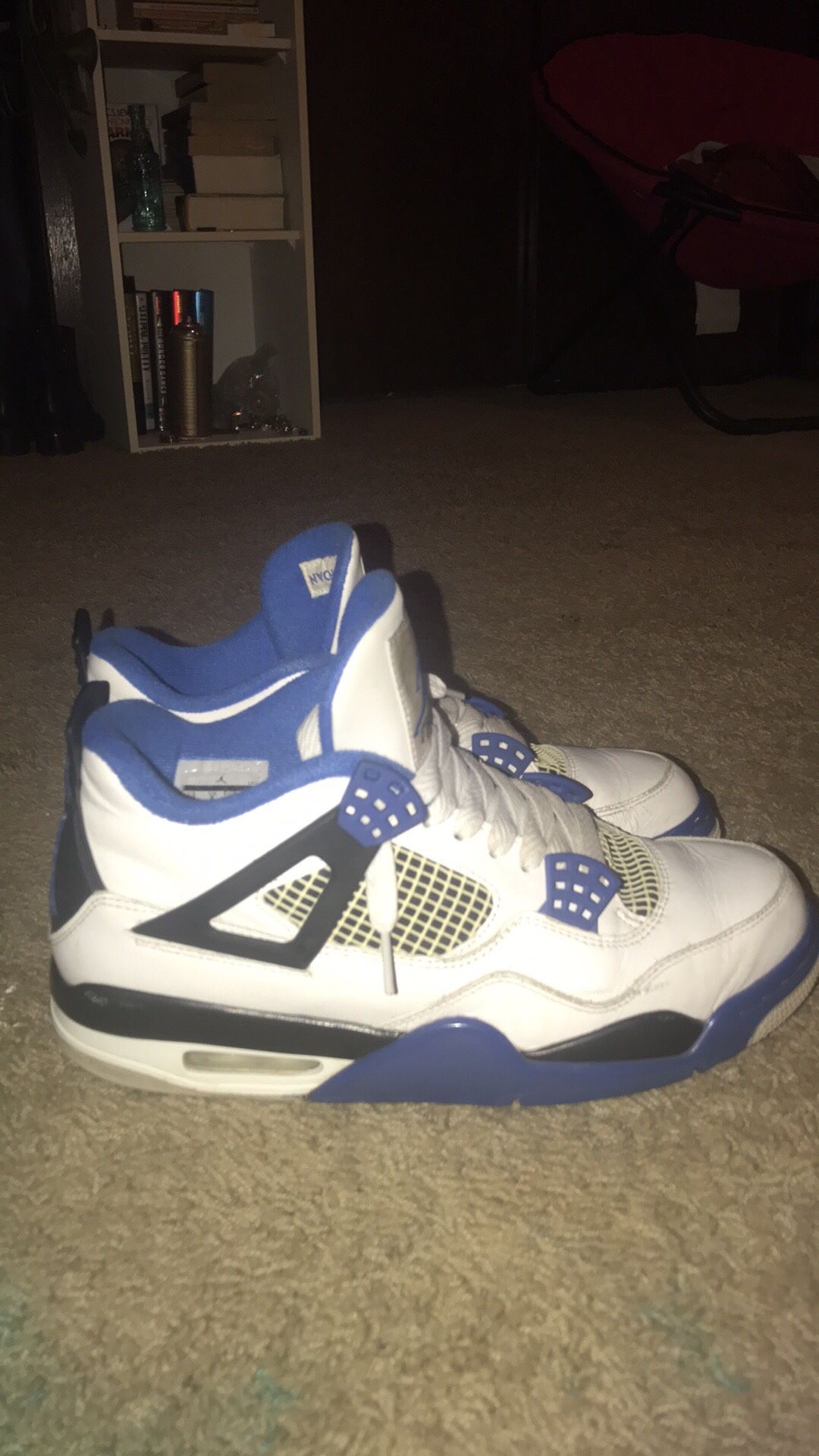 125$ Jordan Retro 4 motorsports size 10 like new!