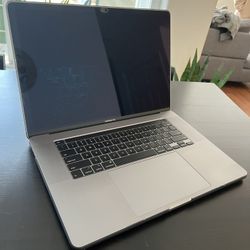 2019 MacBook Pro 16in w/ MX Master Mouse