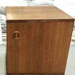 Mid Century Modern Table Nightstand 
