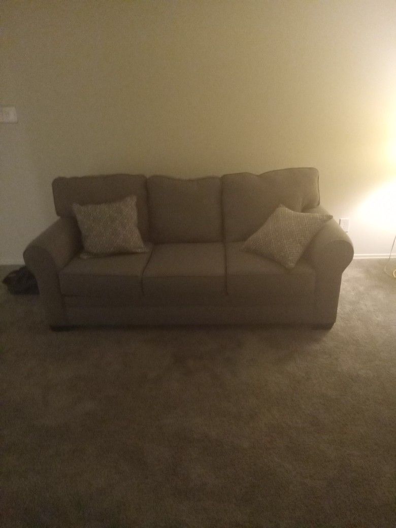 3 Seater Cloth Couch with Pillows