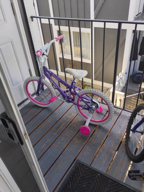 Girl's HUFFY Bicycle
