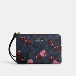 🍒NEW COACH Corner Zip Wristlet Wallet Signature 🍒Cherry Print 🍒 Denim CZ450