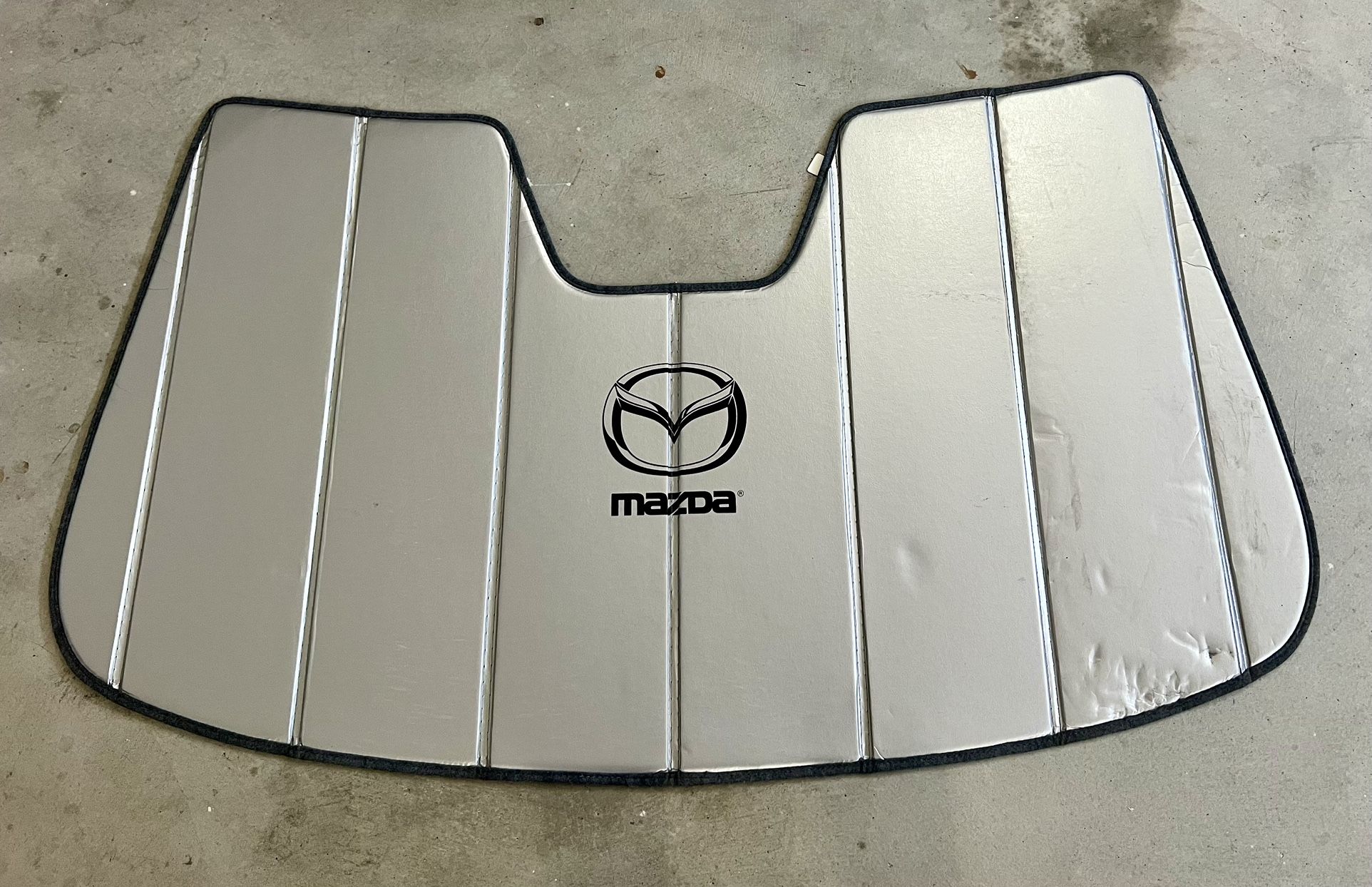Windshield Sun Shade for 2014-2021 Mazda 6 Mada6, Car Front Window Sunshade with 240T Sun Visor Protector Blocks UV Rays Heat Sun Shield Accessories