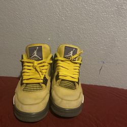Jordan 4 “Lighting” 