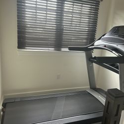 NordicTrack 1750 Series treadmill 