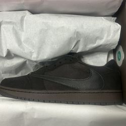 Jordan 1 Retro Lo “Travis Scott Velvet Brown”