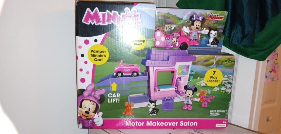 Minnie Motor Makeover Salon