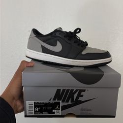 Jordan 1 Low OG Shadow