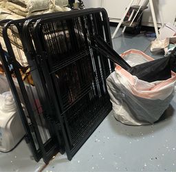 Small pet playpen with tarp cover