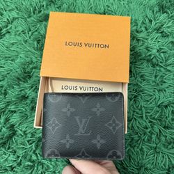 Loui Vuitton Wallet