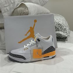 Women’s Air Jordan 3 Retro’s Size 8
