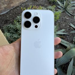 iPhone 16 Pro Unlocked