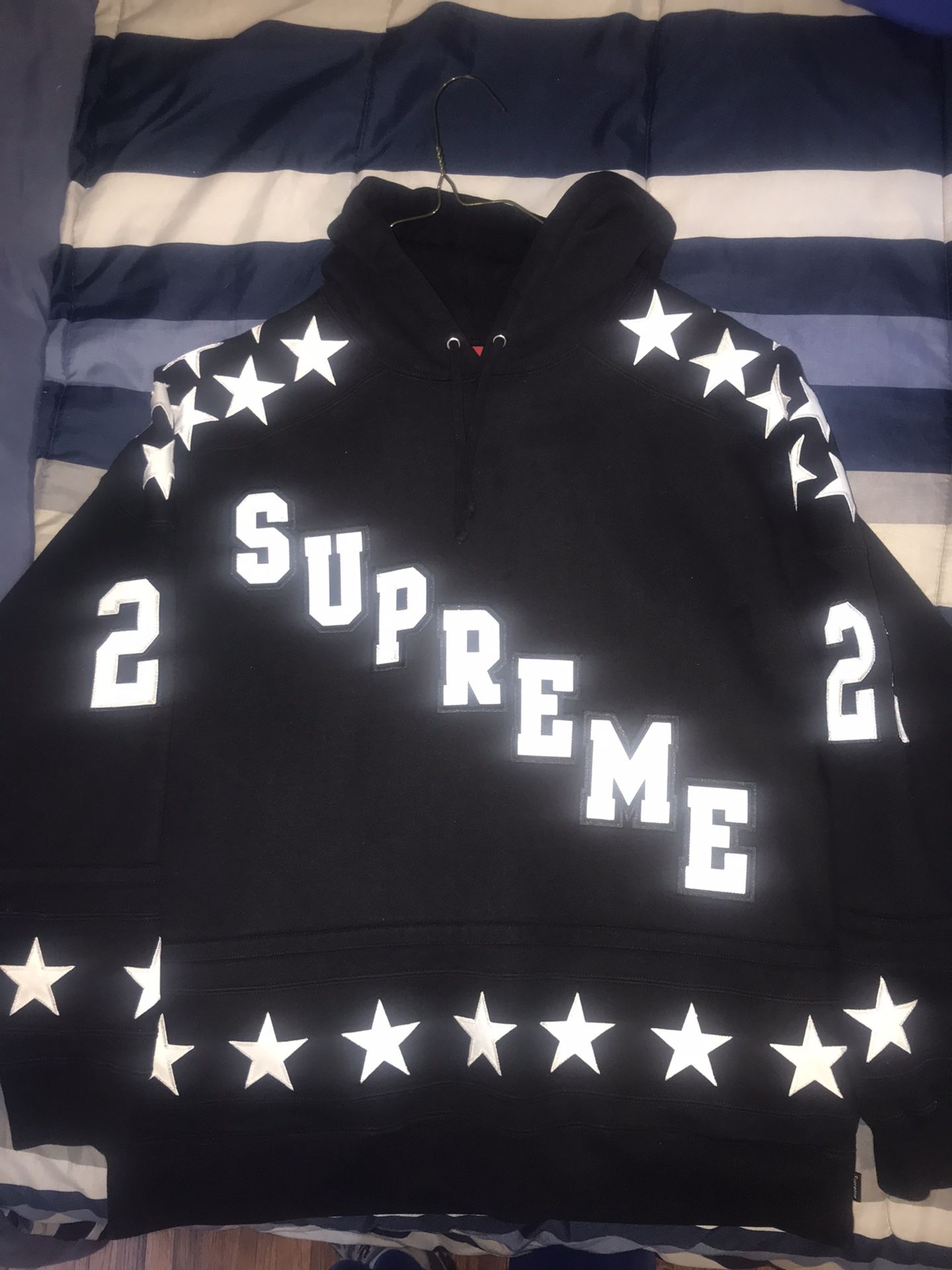 Supreme Hoodie 