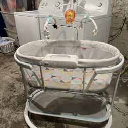 Fisher-Price Soothing Motions Bassinet, Windmill