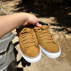 Vans (shoes)