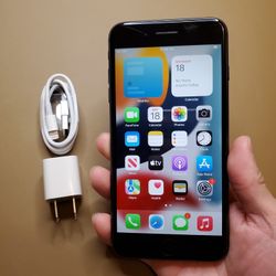 iPhone 8 Plus - UNLOCKED - Like New 