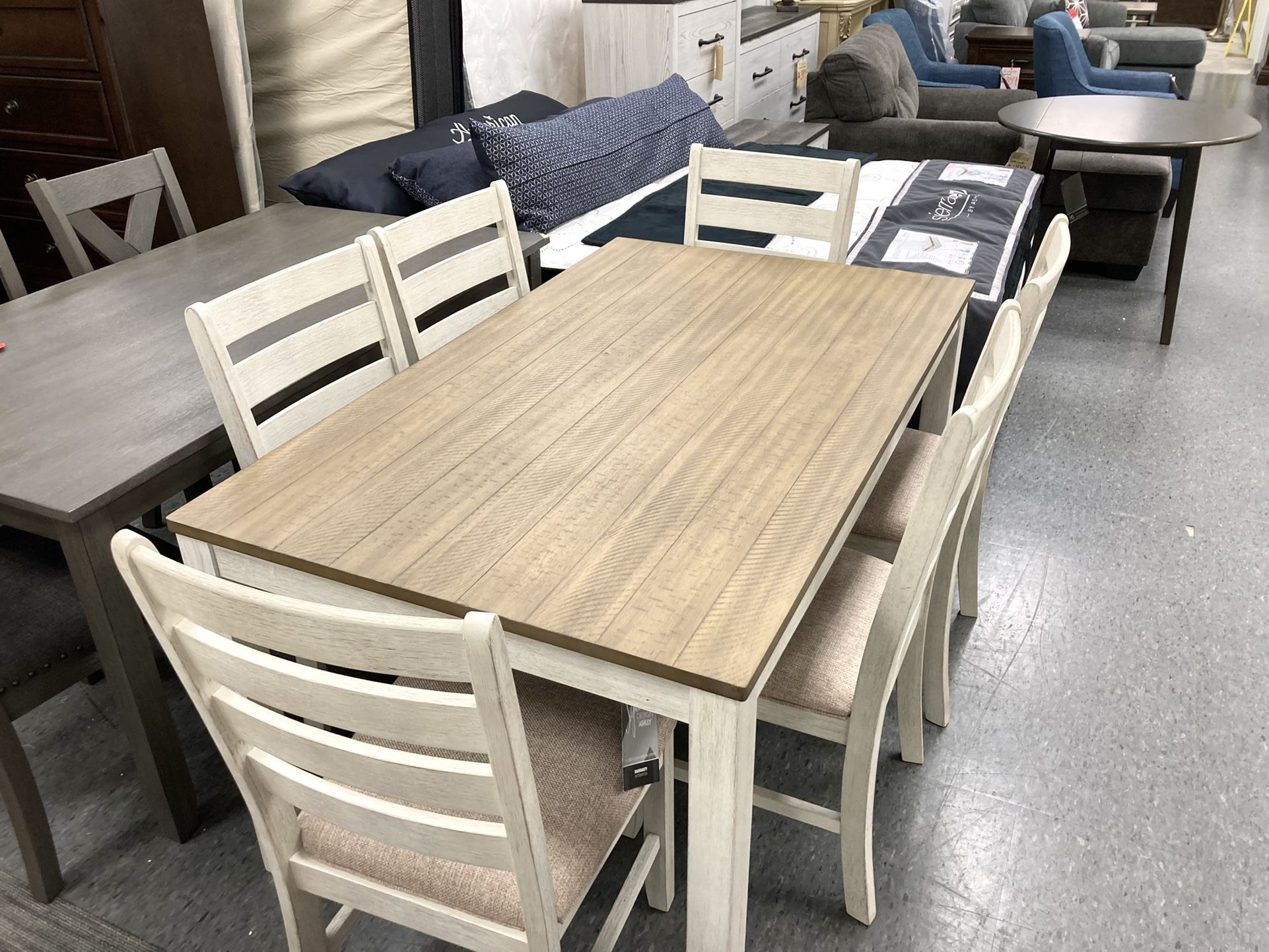 New Table & 6 Chairs 🔥🔥 IN STOCK