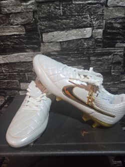 Tiempo Legend 10 Elite 'Golden Touch' Ronaldinho Soccer Cleats