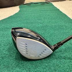 Like New TaylorMade Qi10 Max Men’s Right Hand  Stiff Shaft 10.5 Adjustable Driver W Head over
