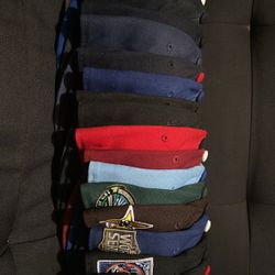 New Era Hats Size 7 1/2 And 3 Snapbacks 19 Hats In Total 
