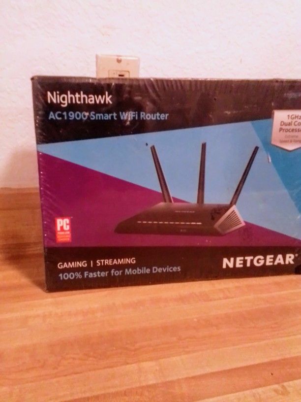Nighthawk SMART WIFI ROUTER Netgear
