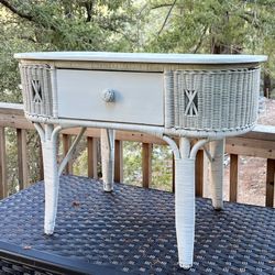 Vintage White Wicker Desk/Vanity