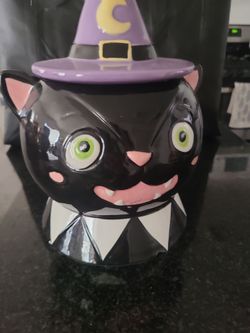 Black cat decor