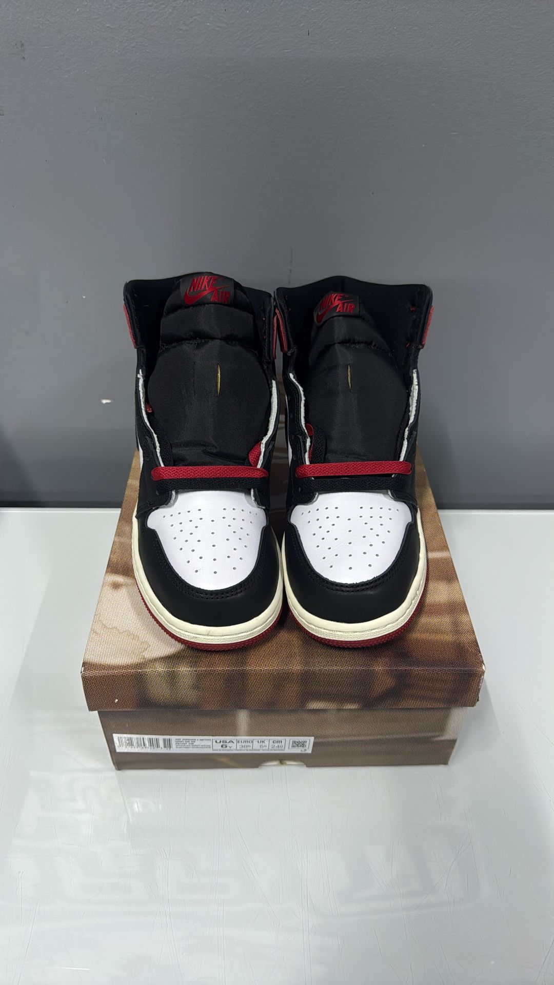 Jordan 1 High Black Toe