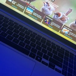 Samsung Book 4 