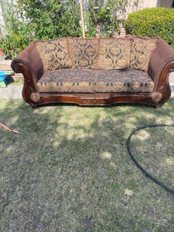 Sofa for free!