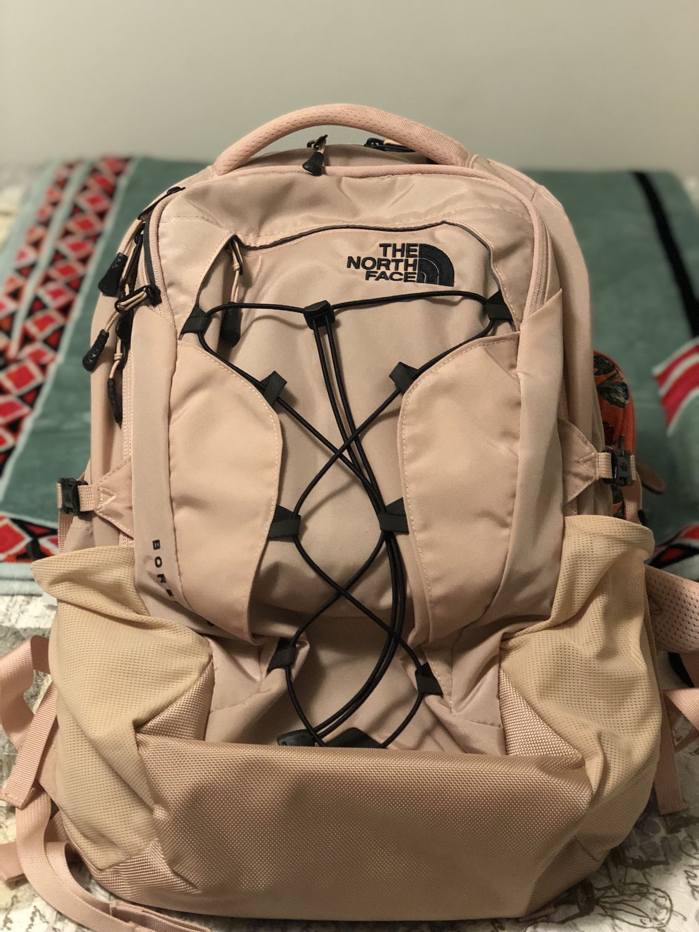 North face Women’s Borealis luxe backpack