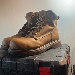New Work Boots Size 11
