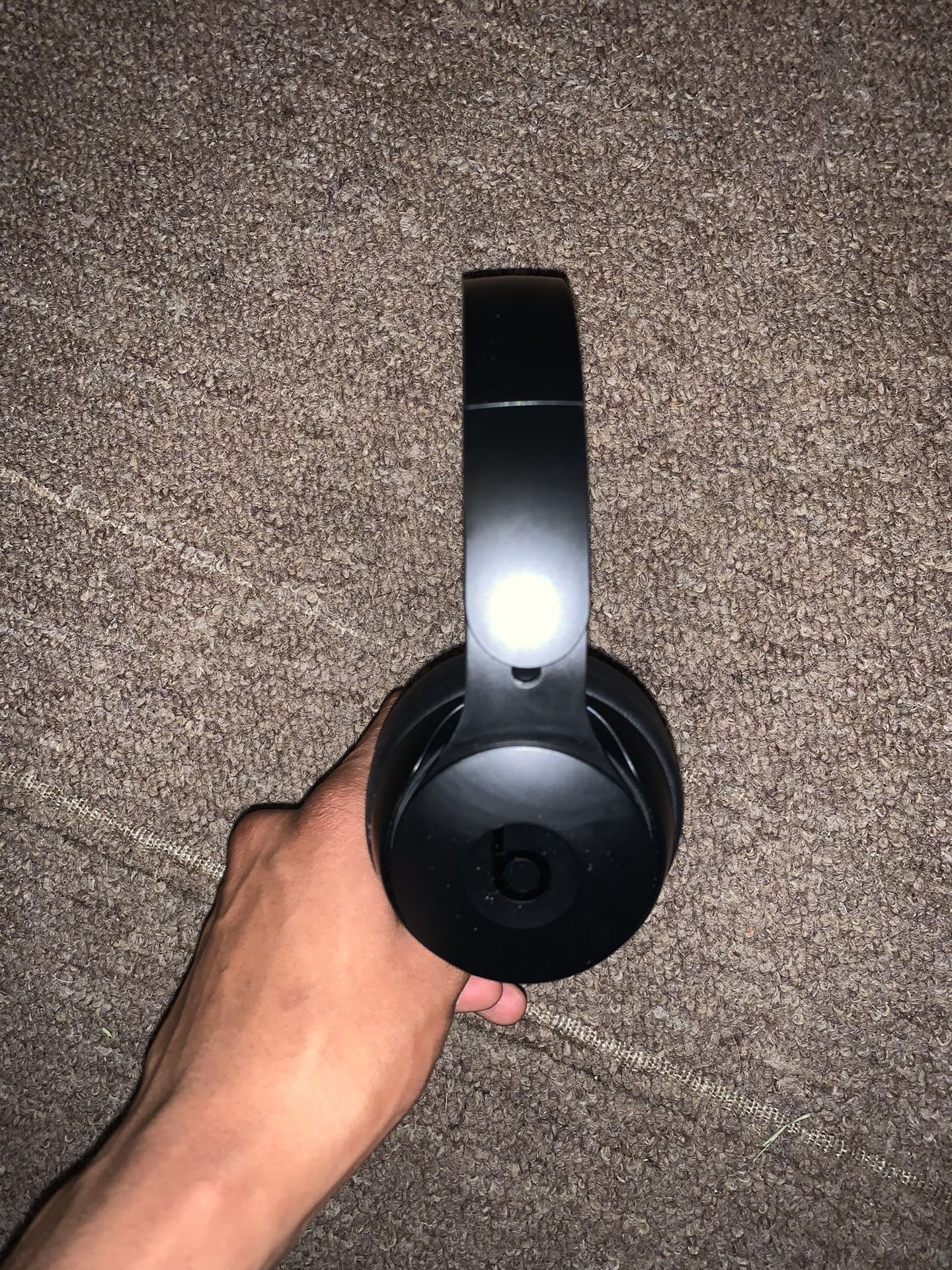 Beats Solo Pro 