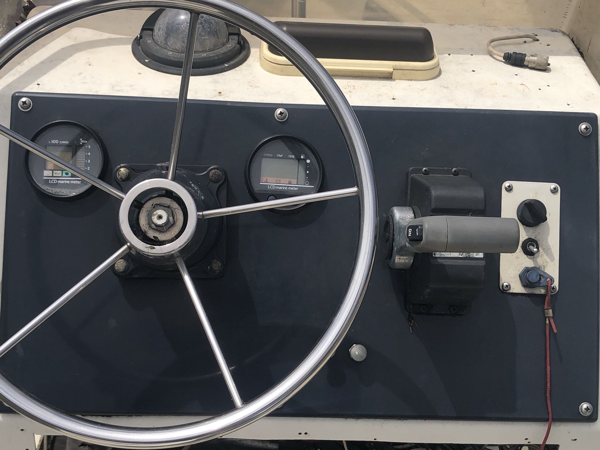 Clean 20’ Boston Whaler Outrage Center Console for Sale in Irvine, CA