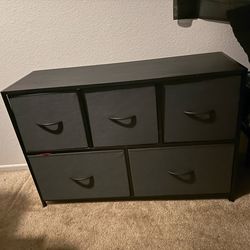 Dresser