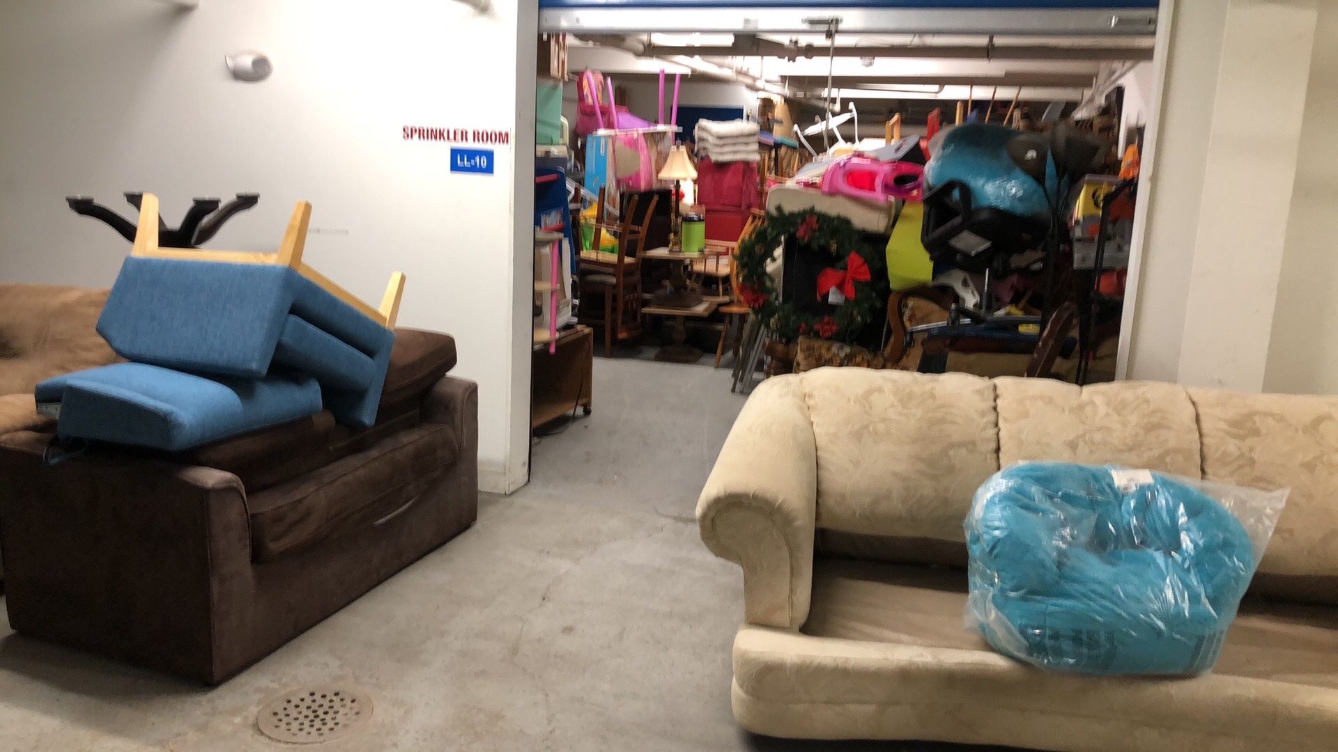 Furniture 1701 Union Blvd. Allentown PA 18109 phone number (contact info removed)