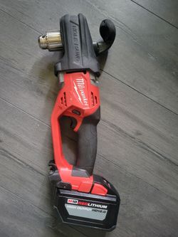 Milwaukee M18 FUEL Hole Hawg w/ 12.0 Battery