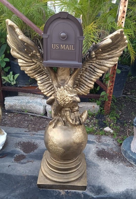 Eagle Mailbox