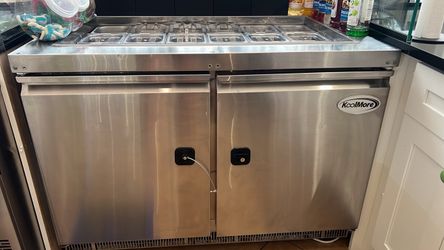 KoolMore 48 in. Commercial Refrigerated Prep Station Cold Table, Stainless-Steel Refrigerator with 9 Pan Storage with Cover and Two Adjustable Shelves