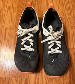 Altra Olympus 4 Trail Running Shoes in Women's Size US 11