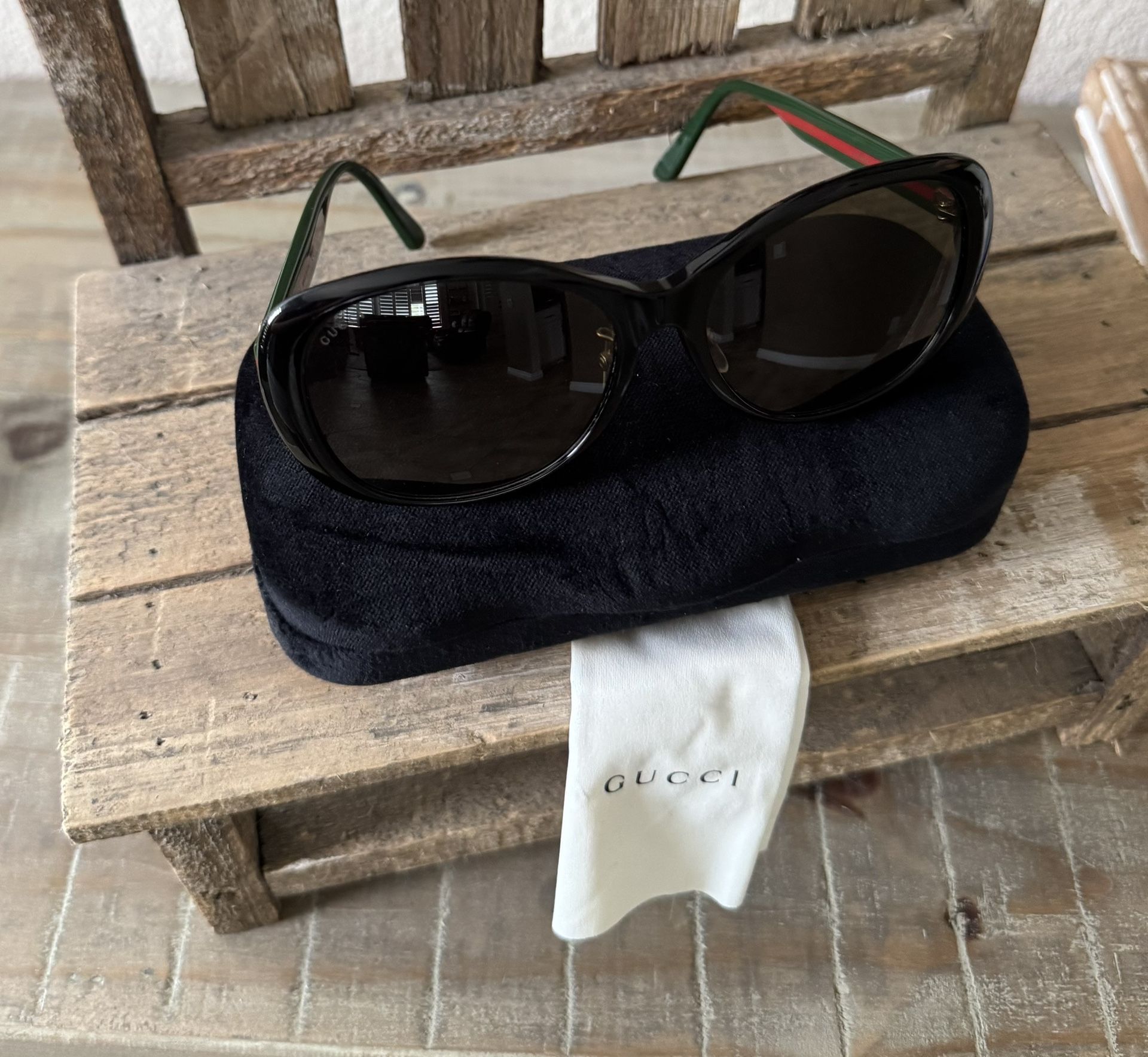 Womens Gucci Striped Arm Rounded Sunglasses